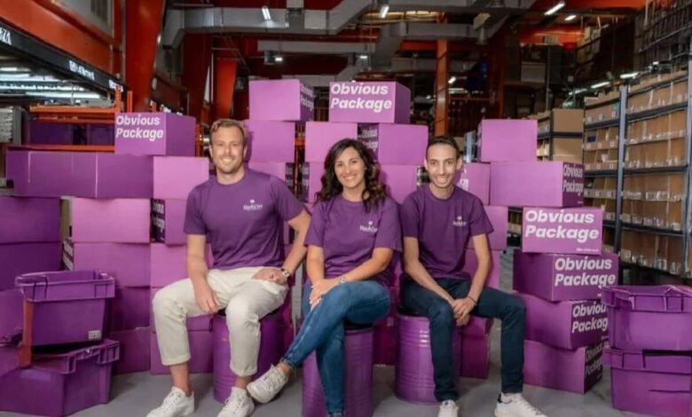 شعار منصة Hushday أو صورة لمجموعة من السلع الفاخرة التي توفرها المنصة.